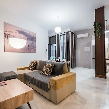 Design In The City Center Apartment