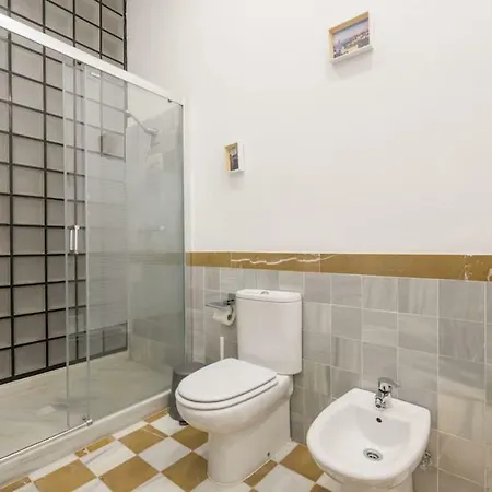 Design In The City Center Апартаменты Малага