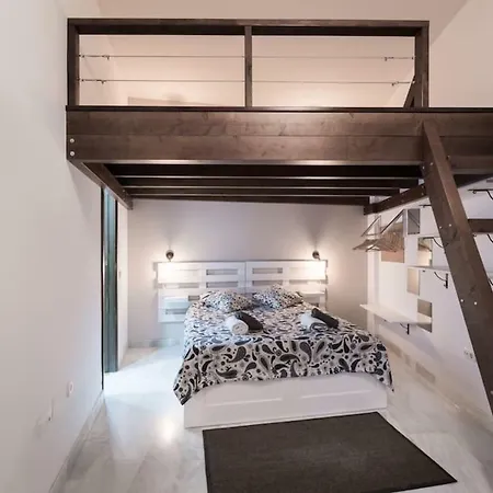 Design In The City Center Апартаменты *